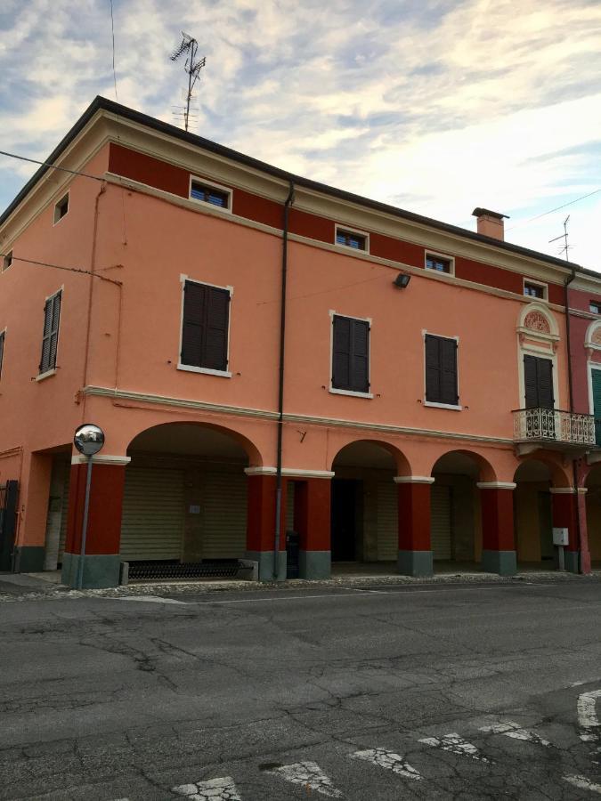 Guest house Portale Dei - & Breakfast Rolo